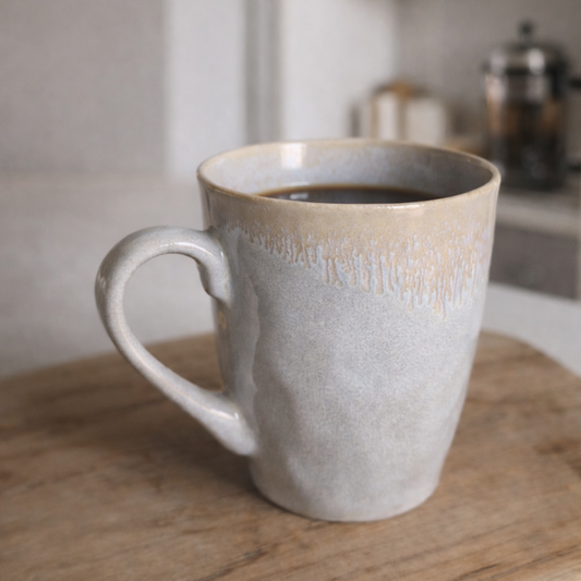 Mug en grès avec anse – sable
